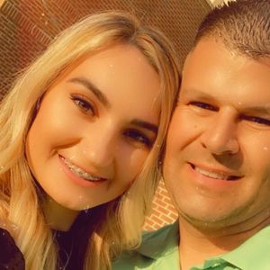 Meet your Posher, Halie